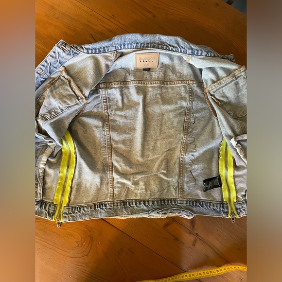 BLANK NYC Custom Sequin Madonna Fashion Large Appliqué Patch Denim Jacket Size M - Picture 7 of 13